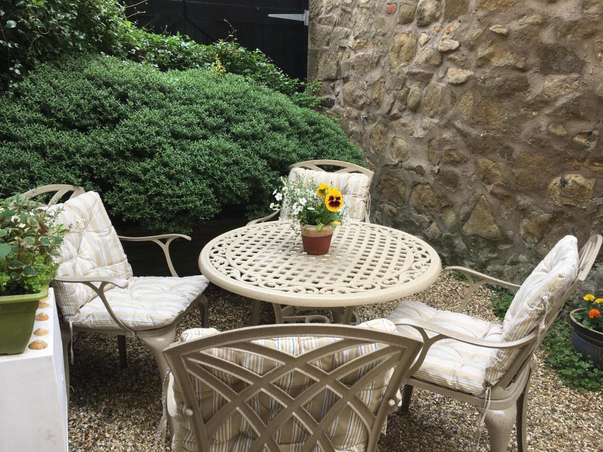 Peaseblossom House, A Charming Grade II Listed Building, In A Great Location In Alnwick Exteriör bild